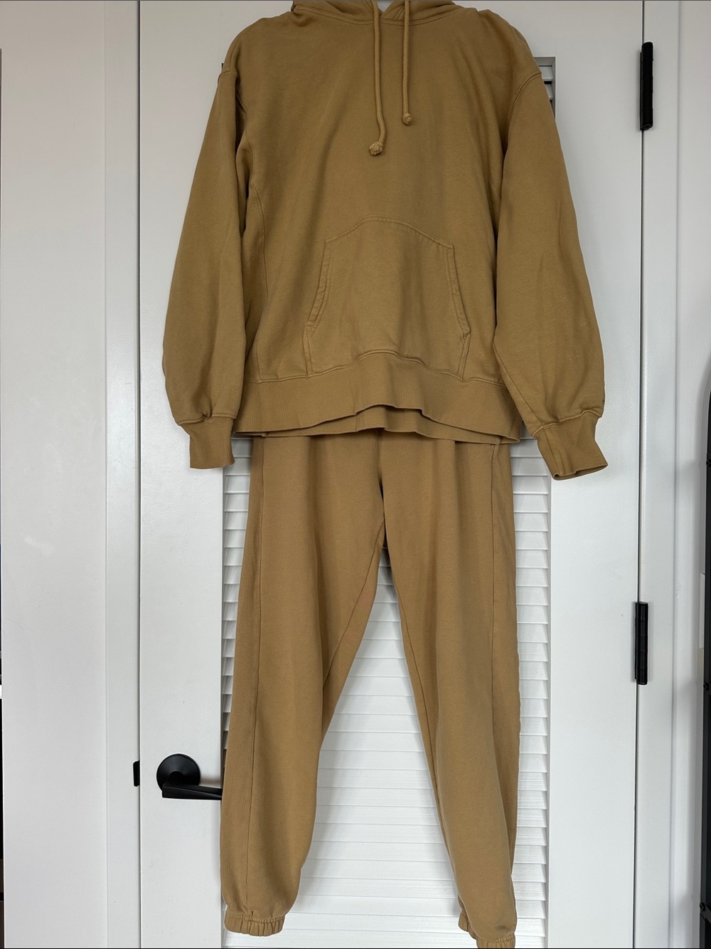 Aritzia TNA CozyAF Fleece 2-Piece Hoodie Jogger Set Camel Tan Size 1/S - Picture 2 of 11